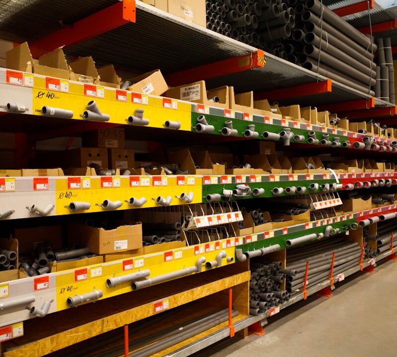 Baskı Malzemeleri Stok Yönetimi: Kartvizit Verimliliği ve Etiket Projeleri