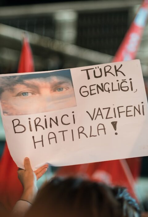 Kağıt Çeşitleri ve Baskı Yöntemleri: Doğru Seçimler