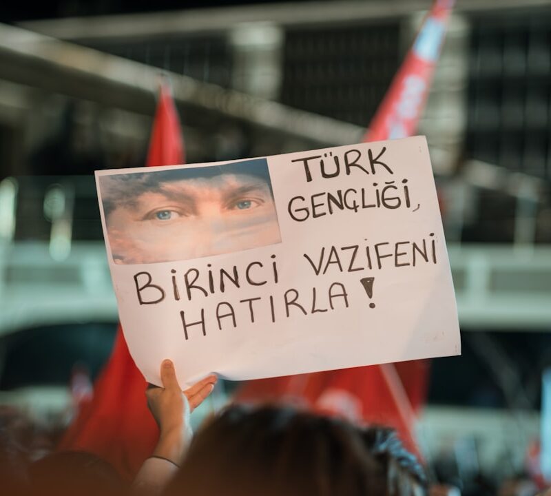 Kağıt Çeşitleri ve Baskı Yöntemleri: Doğru Seçimler