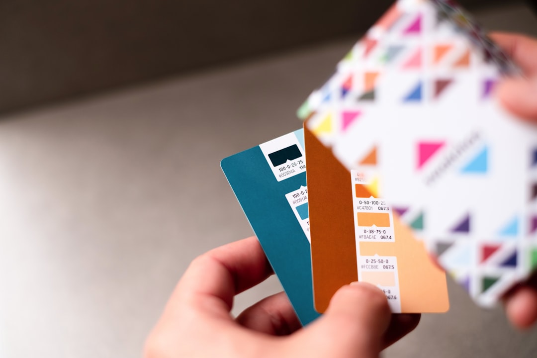 Kesim taşması öncesi kartvizit tasarımında güvenli bölge görseli