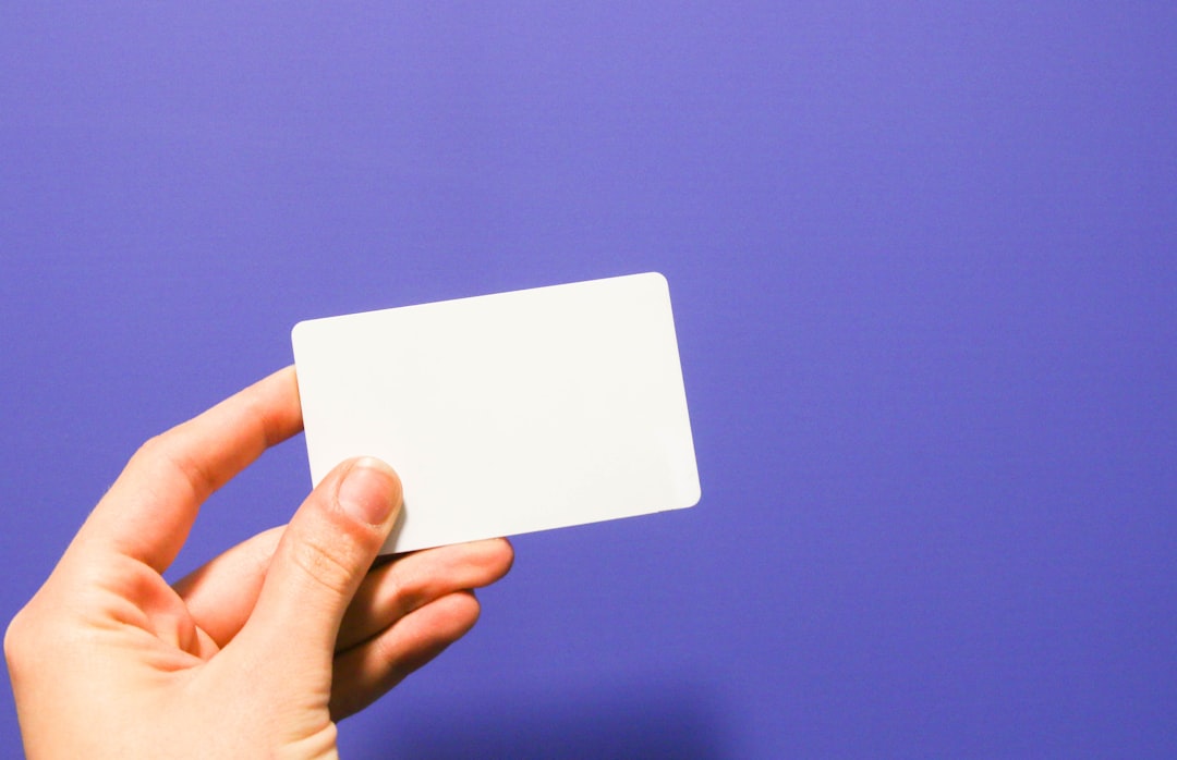 NFC entegre kartvizit yüzeyi görünümü